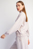Cream v-Neck Sweatshirt